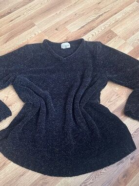 Vintage Basic Editions Black Knit Sweater